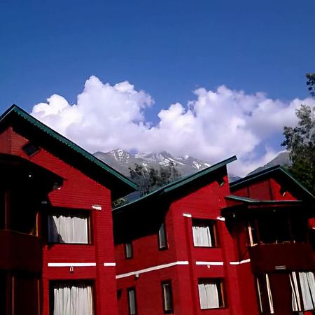 The Pinus Resort باهالغام المظهر الخارجي الصورة